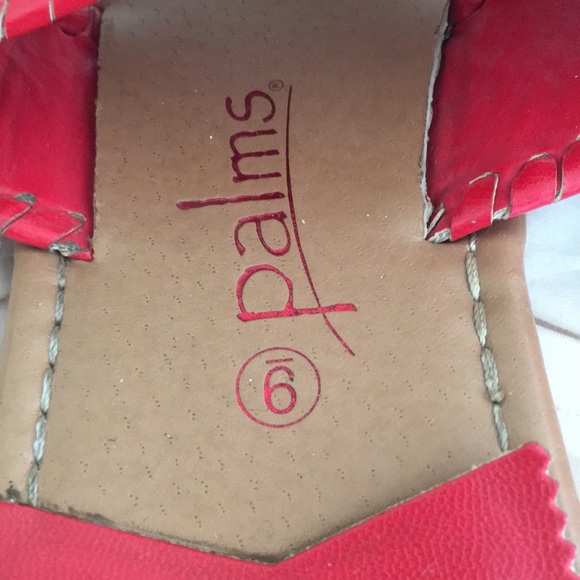 Palms red - Picture 2 of 5